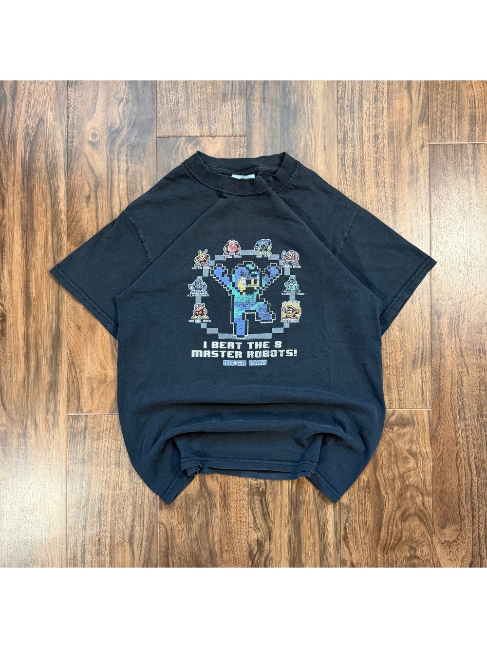 Vintage Y2K Capcom Mega Man I Beat The 8 Master Robots T Shirt S 2004 Gaming